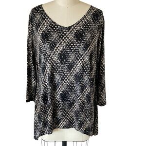 KEREN hart Black & Cream V-Neck 3/4 Sleeve crystal embellished Printed Top